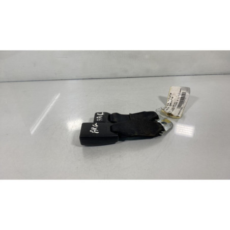 Attache ceinture arriere gauche TOYOTA YARIS 1 Photo n°1