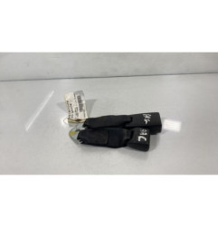 Attache ceinture arriere gauche TOYOTA YARIS 1