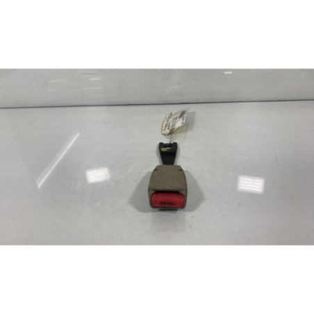 Attache ceinture avant gauche MAZDA DEMIO Photo n°1