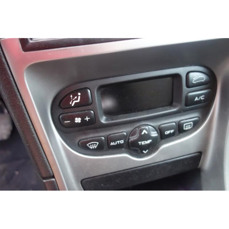 Attache ceinture avant droit PEUGEOT 307 Photo n°9