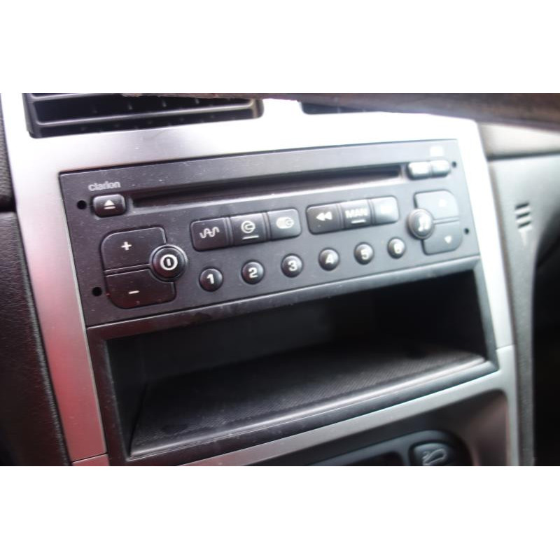 Attache ceinture avant droit PEUGEOT 307 Photo n°10