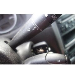 Attache ceinture avant droit PEUGEOT 307