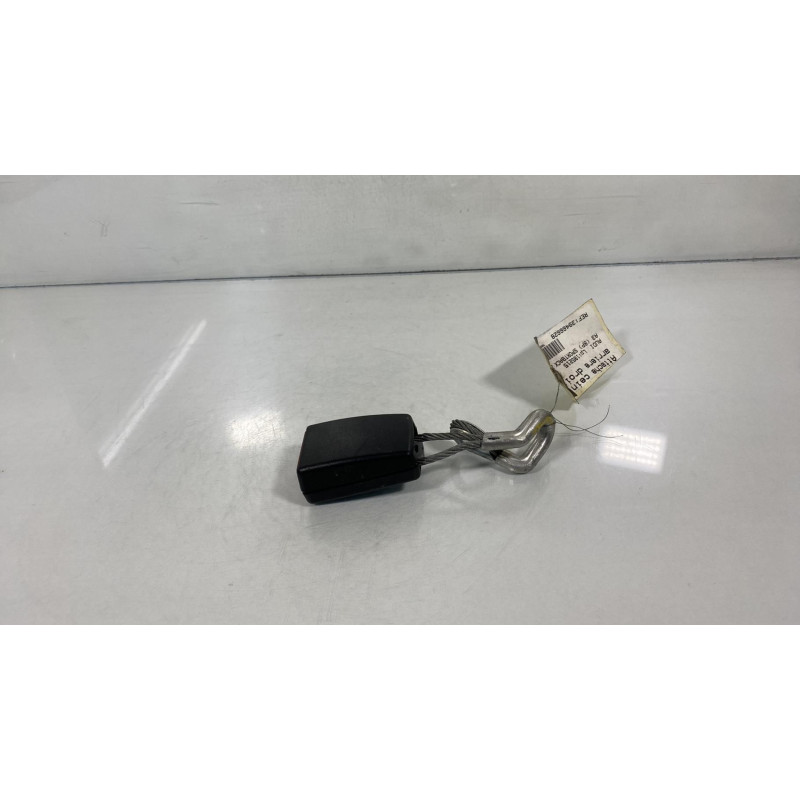 Attache ceinture arriere droit AUDI A3 2 Photo n°3