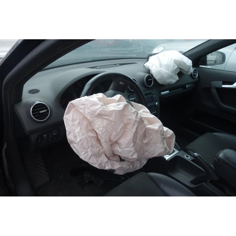 Attache ceinture arriere droit AUDI A3 2 Photo n°9