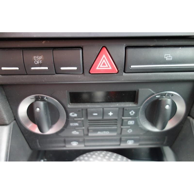 Attache ceinture arriere droit AUDI A3 2 Photo n°11