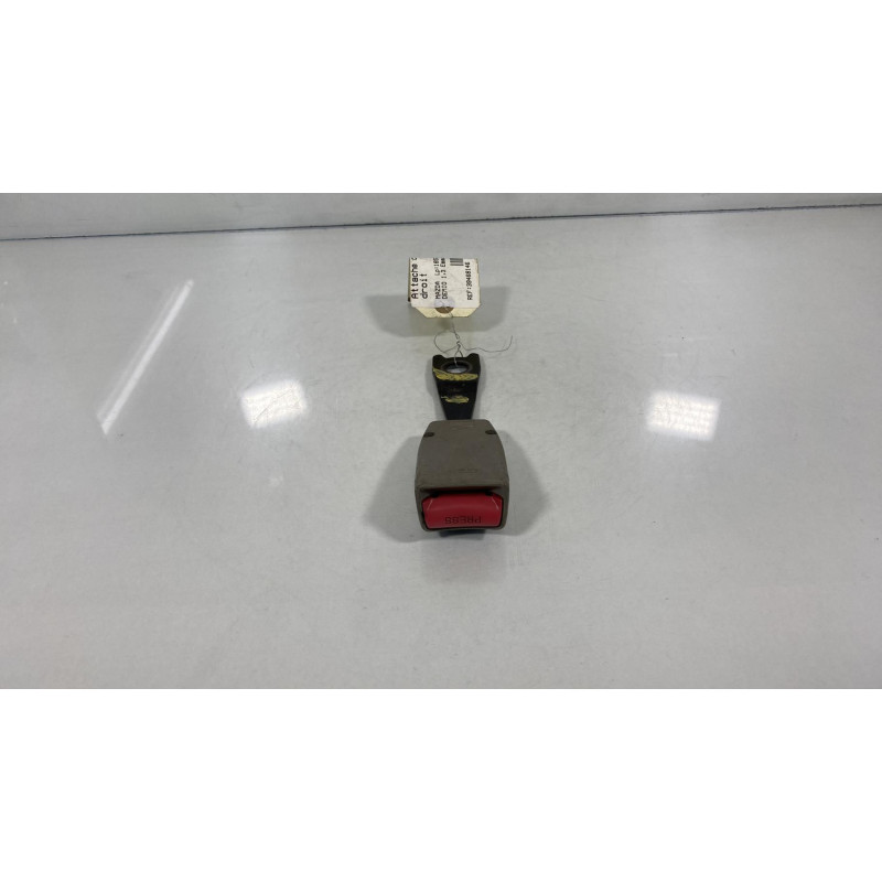 Attache ceinture avant droit MAZDA DEMIO Photo n°3