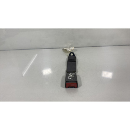 Attache ceinture arriere droit PEUGEOT 406 Photo n°1