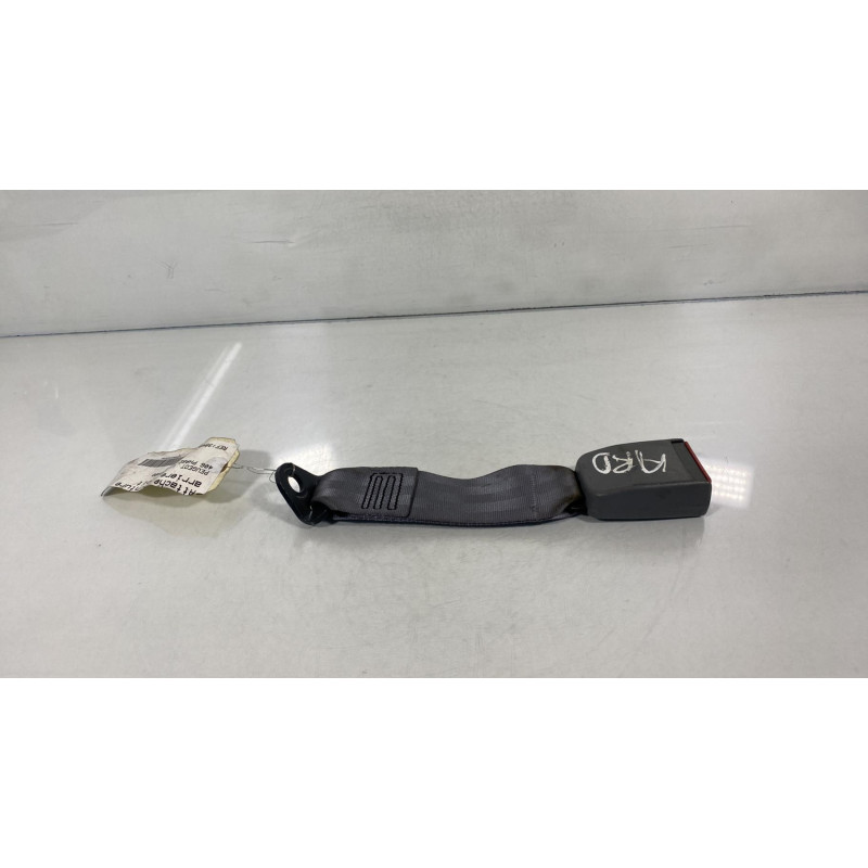 Attache ceinture arriere droit PEUGEOT 406 Photo n°3