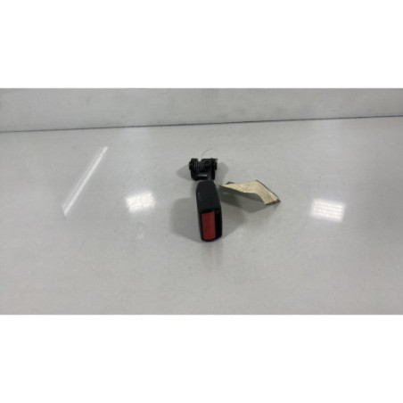 Attache ceinture arriere droit PEUGEOT 307 Photo n°1