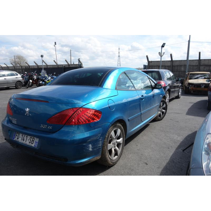 Attache ceinture arriere droit PEUGEOT 307 Photo n°6