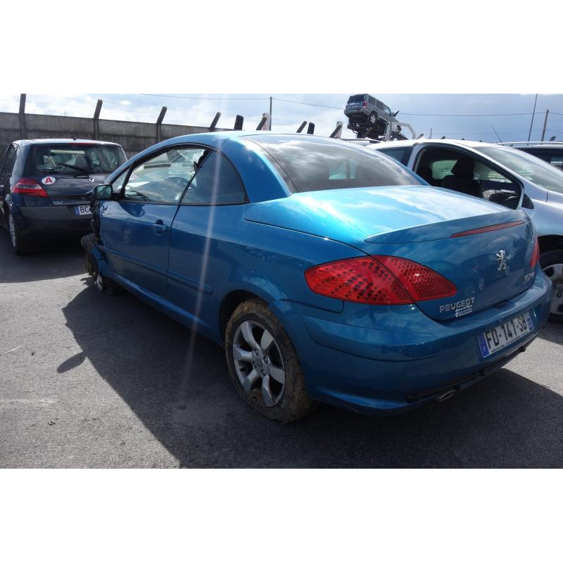 Attache ceinture arriere droit PEUGEOT 307 Photo n°7