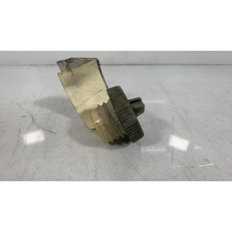 Bouchon de carburant MAZDA 323 5 Photo n°2