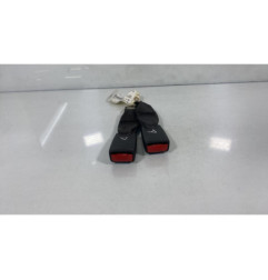 Attache ceinture arriere droit MAZDA 323 5