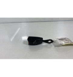Attache ceinture avant droit MAZDA 323 5