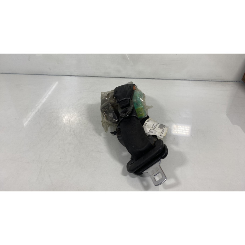 Pretensionneur de ceinture avant droit MAZDA 323 5 Photo n°1