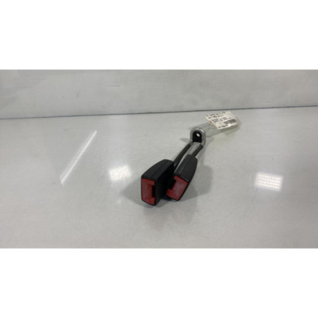 Attache ceinture arriere droit MERCEDES CLASSE C Photo n°1