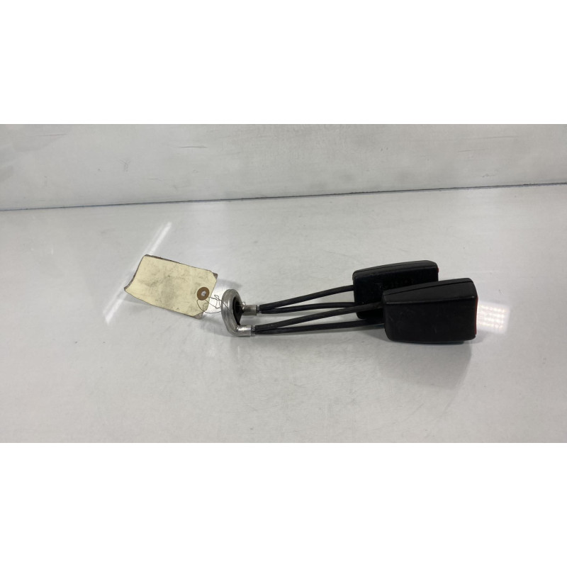 Attache ceinture arriere droit MERCEDES CLASSE C Photo n°3