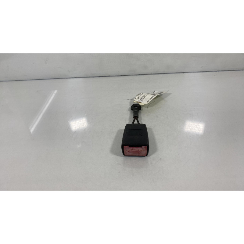 Attache ceinture avant gauche MERCEDES CLASSE C Photo n°2