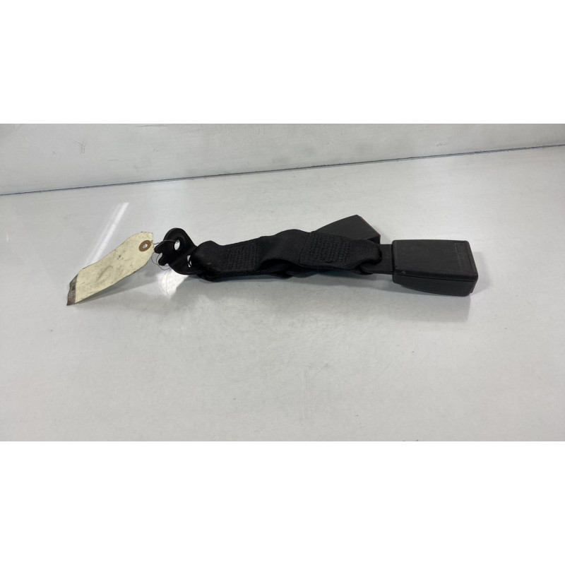 Attache ceinture arriere droit MERCEDES CLASSE C Photo n°2