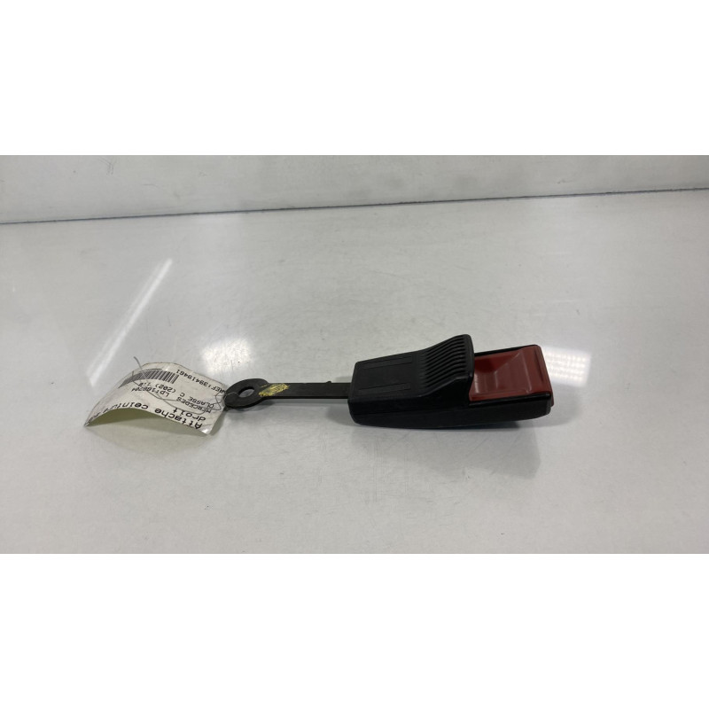 Attache ceinture avant droit MERCEDES CLASSE C Photo n°2