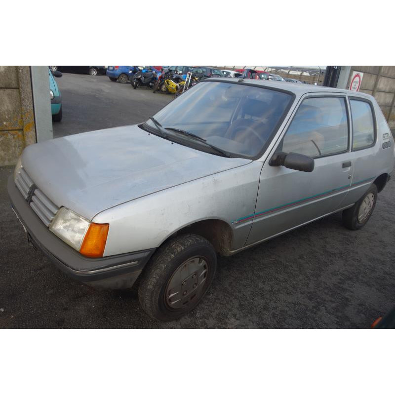 Pompe lave glace avant PEUGEOT 205 Photo n°4