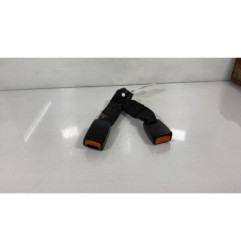 Attache ceinture arriere droit NISSAN PRIMERA 2 Photo n°1