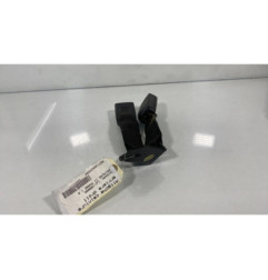 Attache ceinture arriere droit NISSAN PRIMERA 2