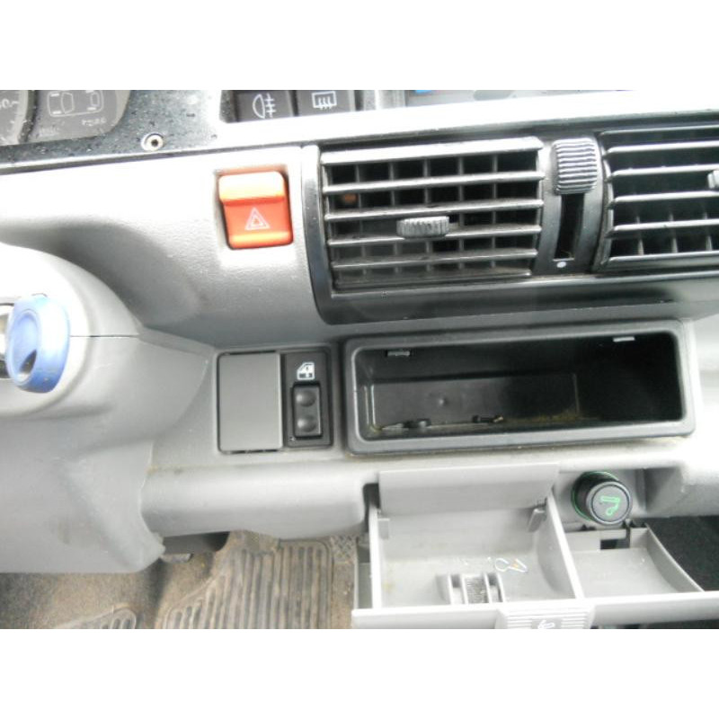 Vitre avant gauche FIAT CINQUECENTO Photo n°6