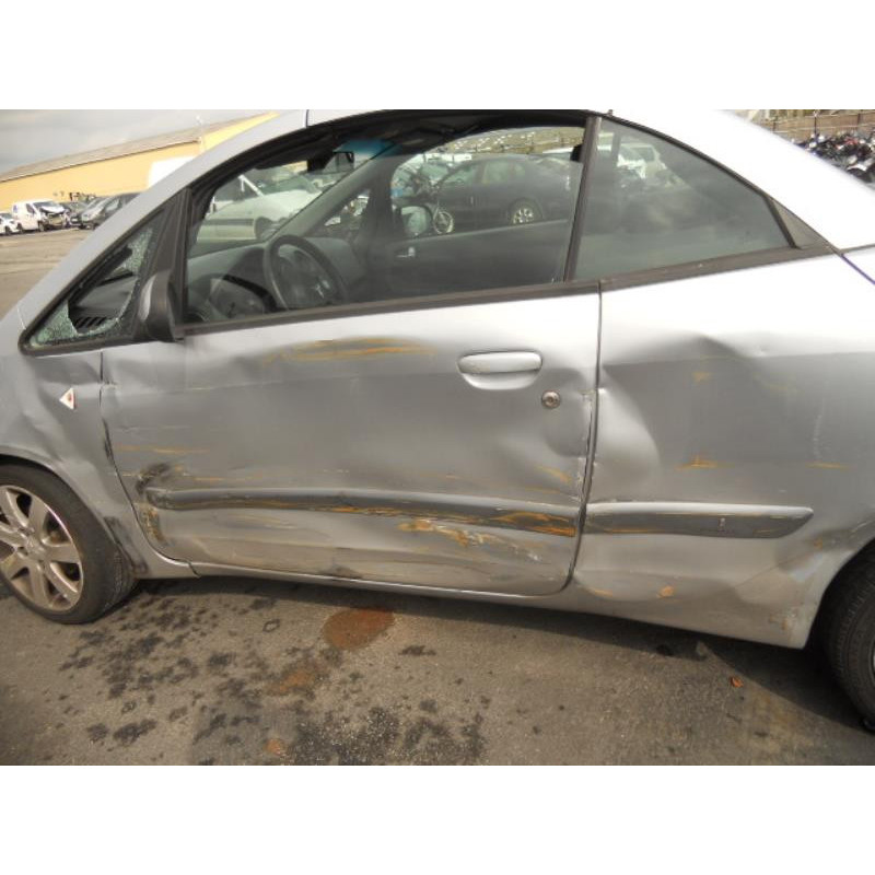 Vitre avant gauche MITSUBISHI COLT 6 Photo n°9