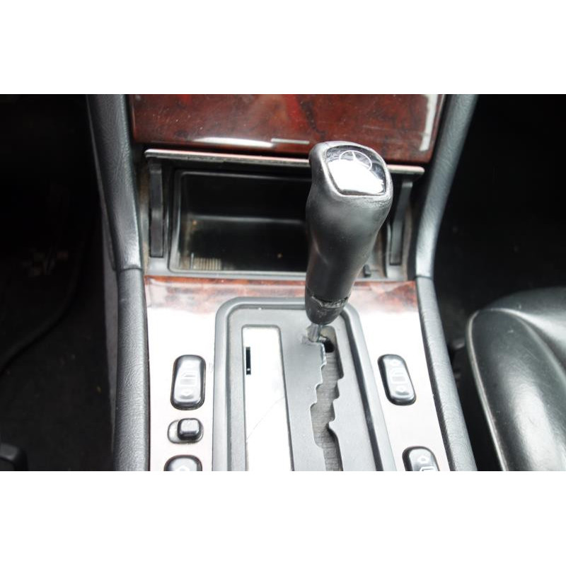 Serrure avant droit MERCEDES CLASSE E Photo n°10