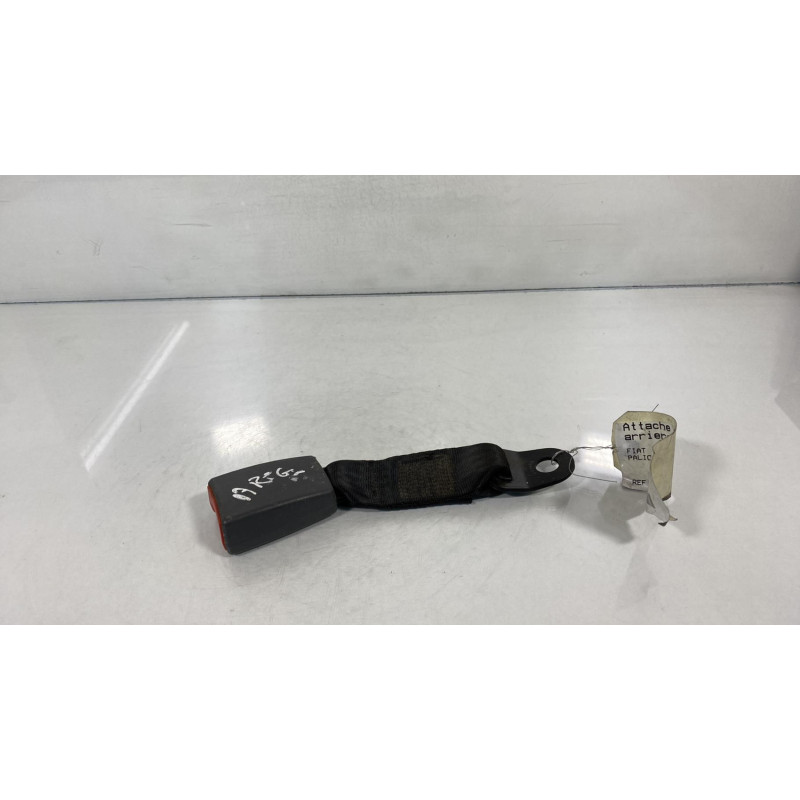 Attache ceinture arriere gauche FIAT PALIO Photo n°3