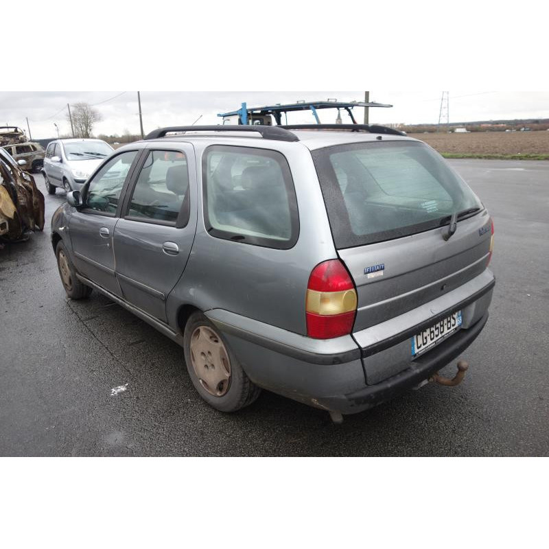 Feu arriere stop central FIAT PALIO Photo n°6