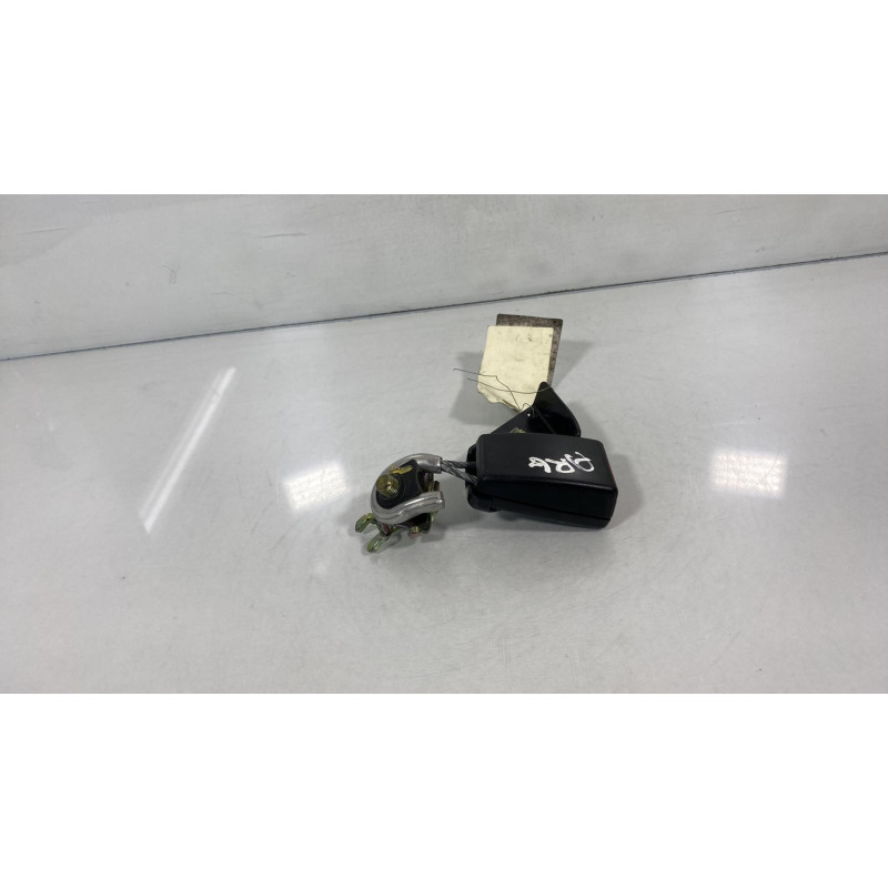 Attache ceinture arriere gauche MERCEDES CLASSE CLK 208 Photo n°3