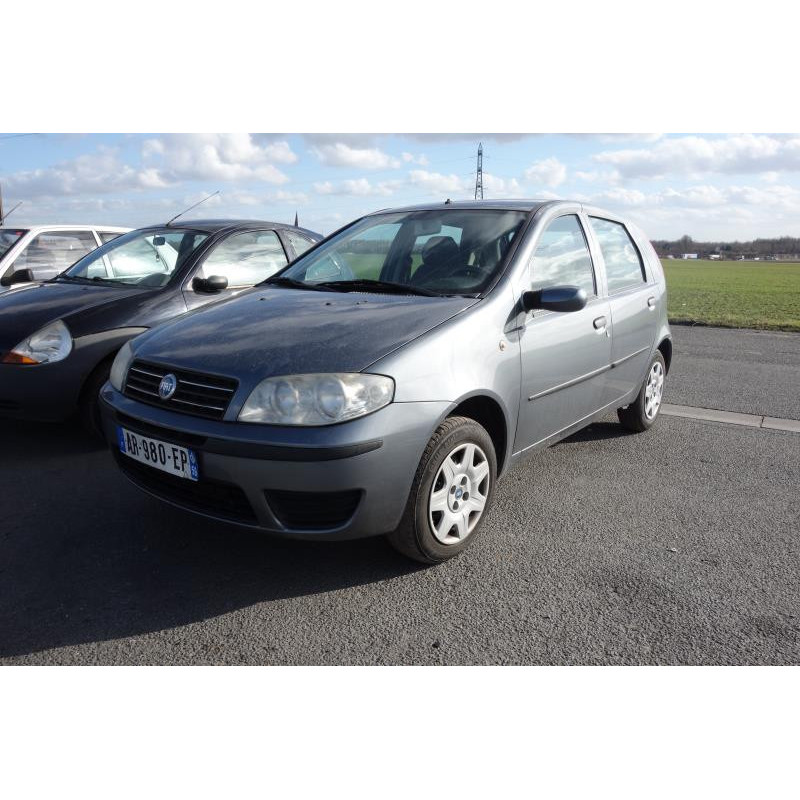 Verin de coffre FIAT PUNTO 2 Photo n°2