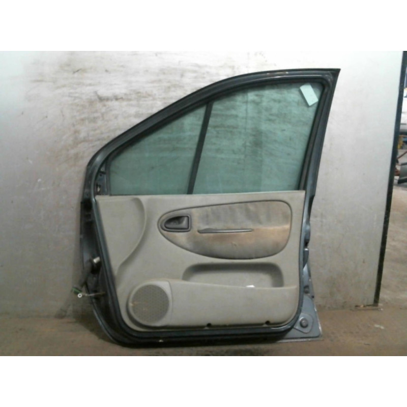 Porte avant droit RENAULT SCENIC 1 Photo n°1