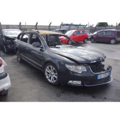 Trappe d'essence SKODA SUPERB 2
