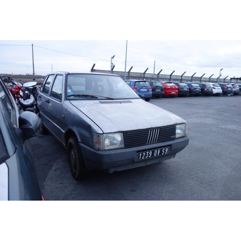 Vitre avant droit FIAT UNO Photo n°2