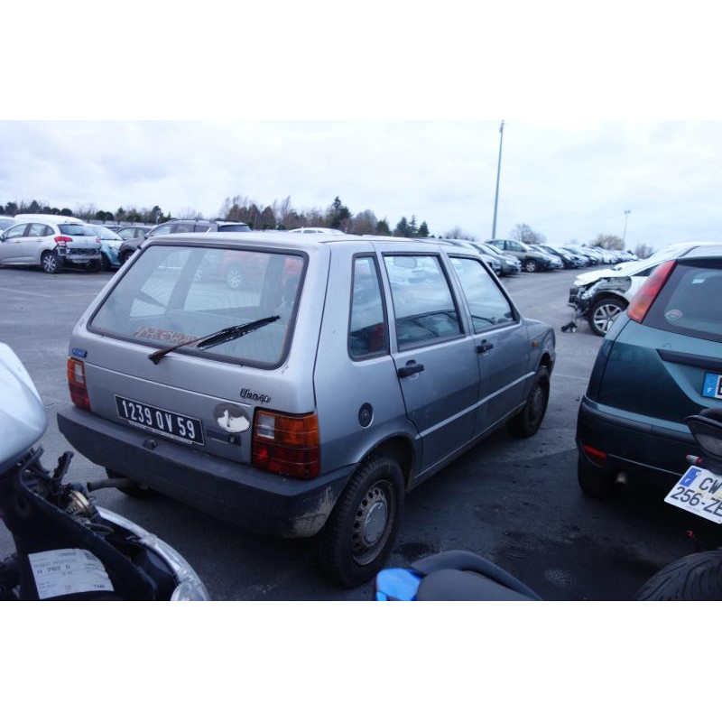 Vitre avant droit FIAT UNO Photo n°3
