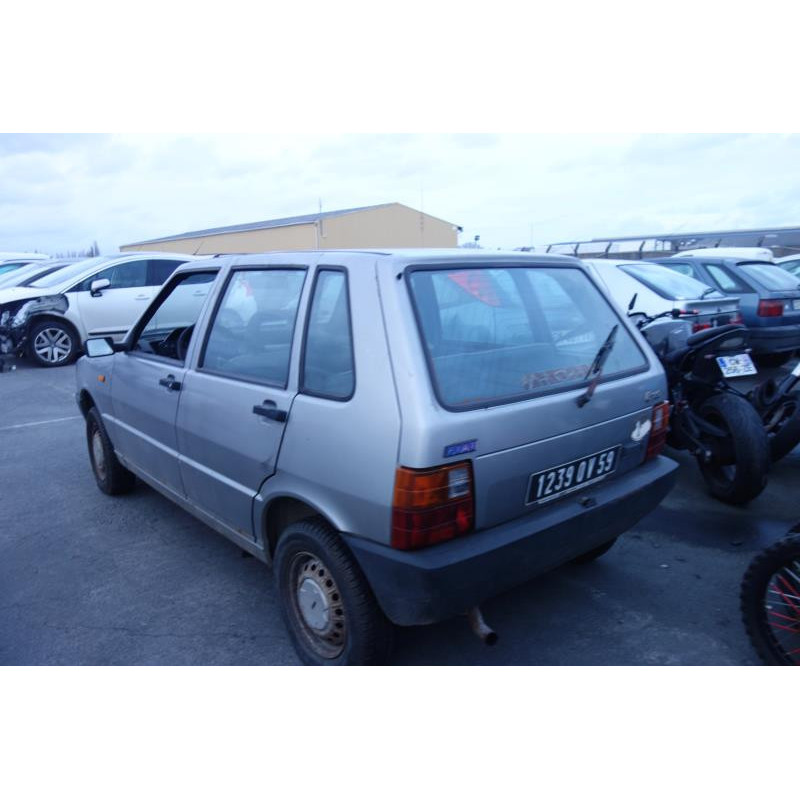 Vitre avant droit FIAT UNO Photo n°4