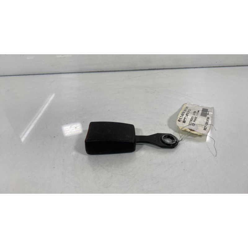 Attache ceinture arriere droit CITROEN C2 Photo n°1