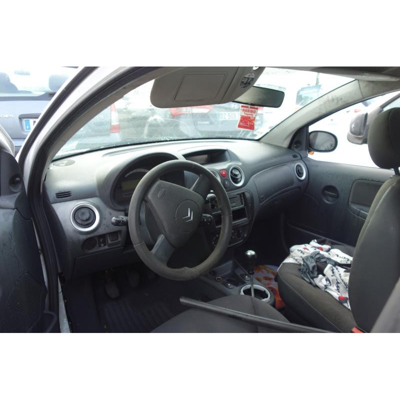 Attache ceinture arriere droit CITROEN C2 Photo n°8