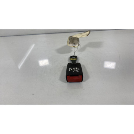 Attache ceinture arriere gauche CITROEN C2 Photo n°1