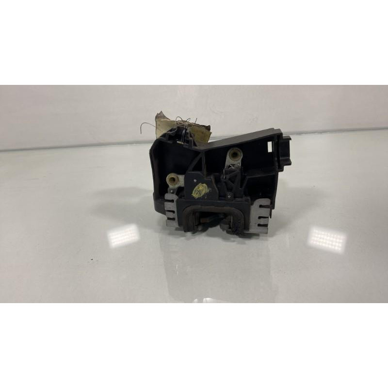 Serrure avant droit OPEL CORSA C Photo n°3