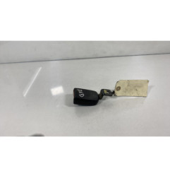 Attache ceinture avant droit FORD COURRIER 4