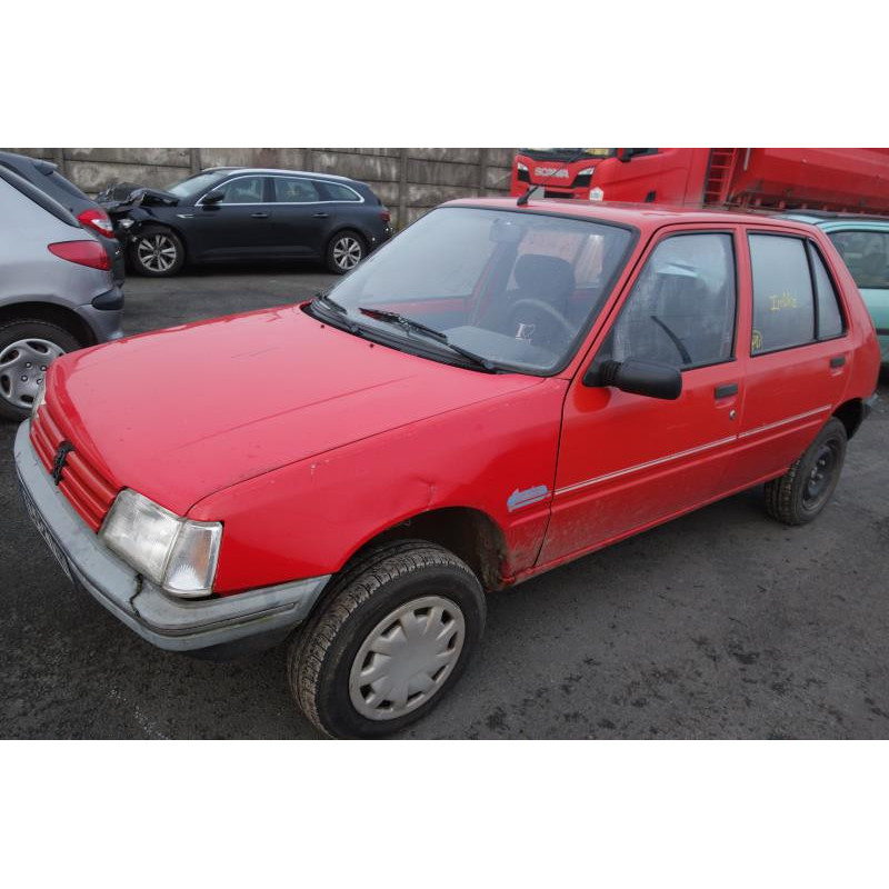Fermeture de capot PEUGEOT 205 Photo n°4