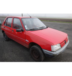 Fermeture de capot PEUGEOT 205
