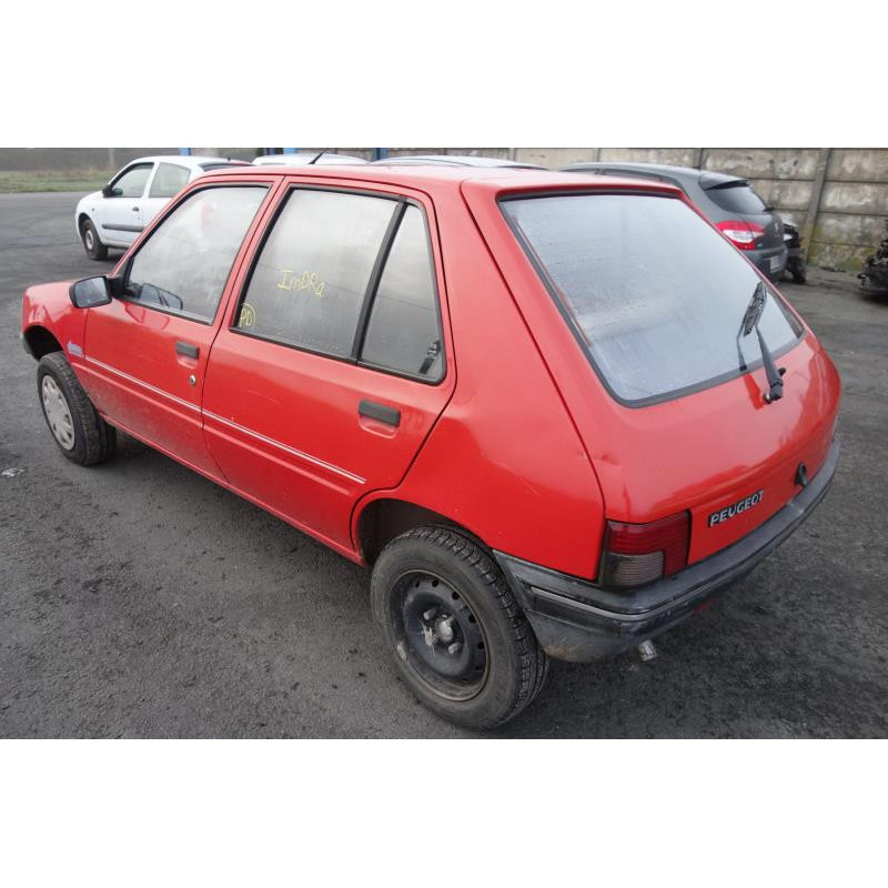 Fermeture de capot PEUGEOT 205 Photo n°7