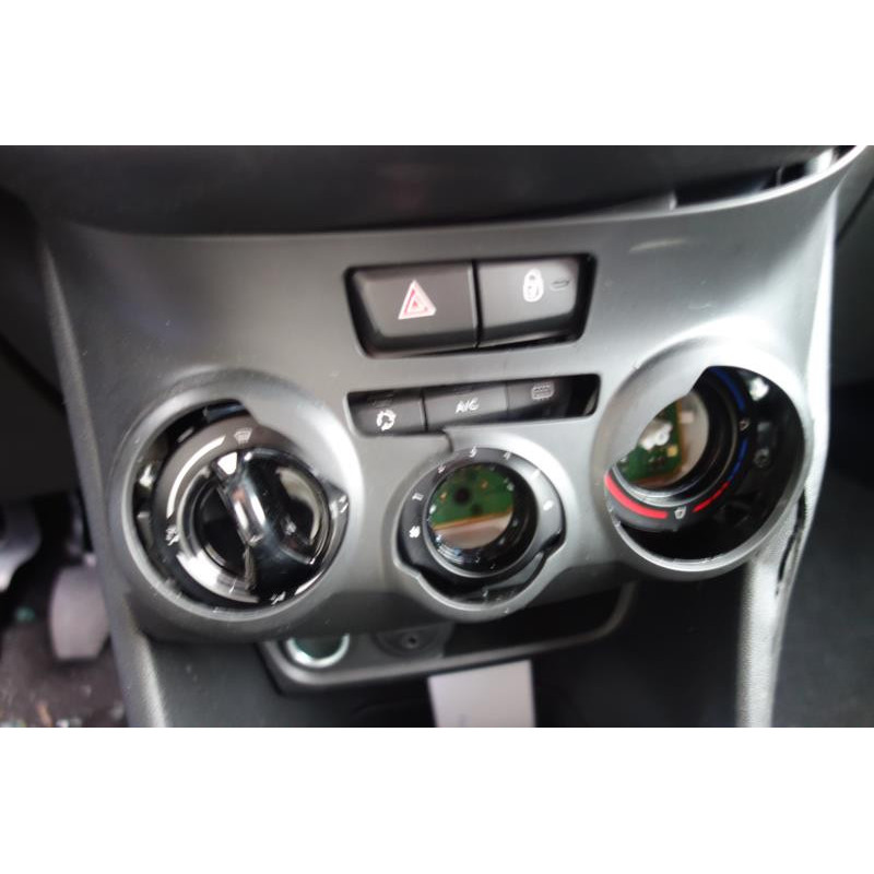 Cremaillere assistee PEUGEOT 2008 1 Photo n°8