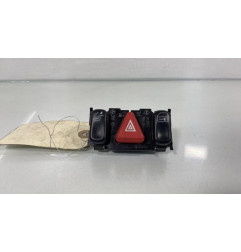 Bouton de warning MERCEDES CLASSE C 202 Photo n°1