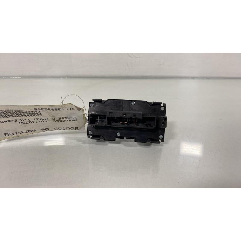 Bouton de warning MERCEDES CLASSE C 202 Photo n°3